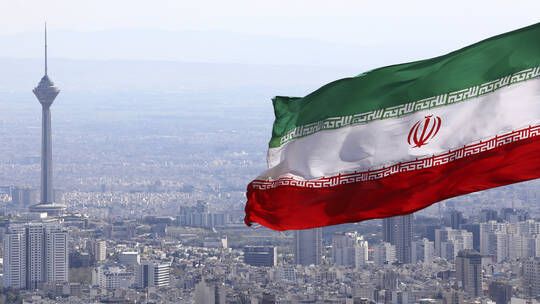 الخليج اليوم .. إيران تسعى إلى إنشاء صناديق استثمار مشتركة مع روسيا والسعودية وسلطنة عمان
