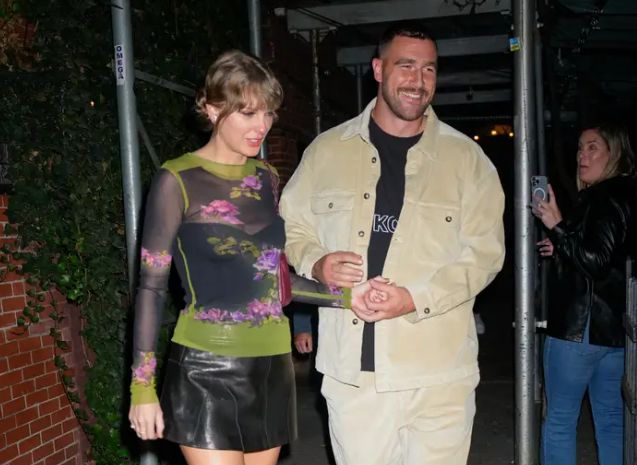 هل تذهب تايلور سويفت وحبيبها لـ حفل جوائز الجولدن جلوب؟