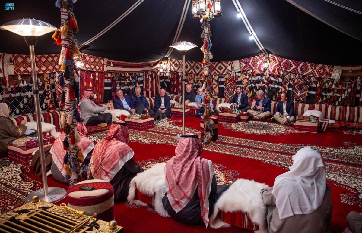 ولي العهد يبحث المستجدات مع أعضاء مجلس الشيوخ الأمريكي