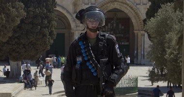 مُستوطنون يقتحمون المسجد الأقصى بحماية شرطة الاحتلال الإسرائيلى