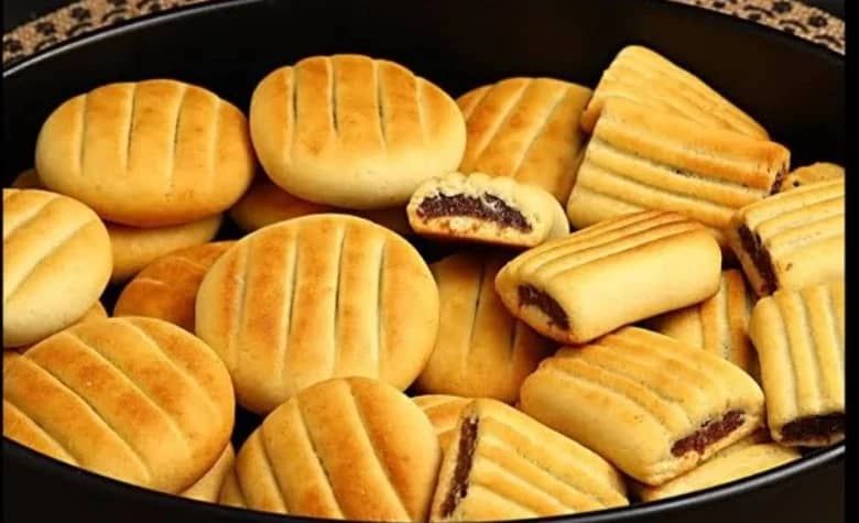 بدون سمن ولا زبدة اعملي بسكويت التمر بيذوب في الفم