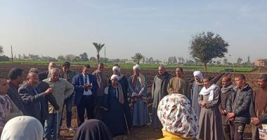 فرق الإرشاد الزراعى تنتشر فى محافظات الجمهورية مع مزارعى المحاصيل الشتوية