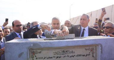 نقيب المحامين ومحافظ سوهاج يضعان حجر الأساس لنادى المحامين بالمحافظة