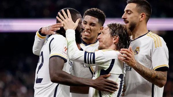 نجم ريال مدريد يكشف المركز الذي يفضله في الملعب