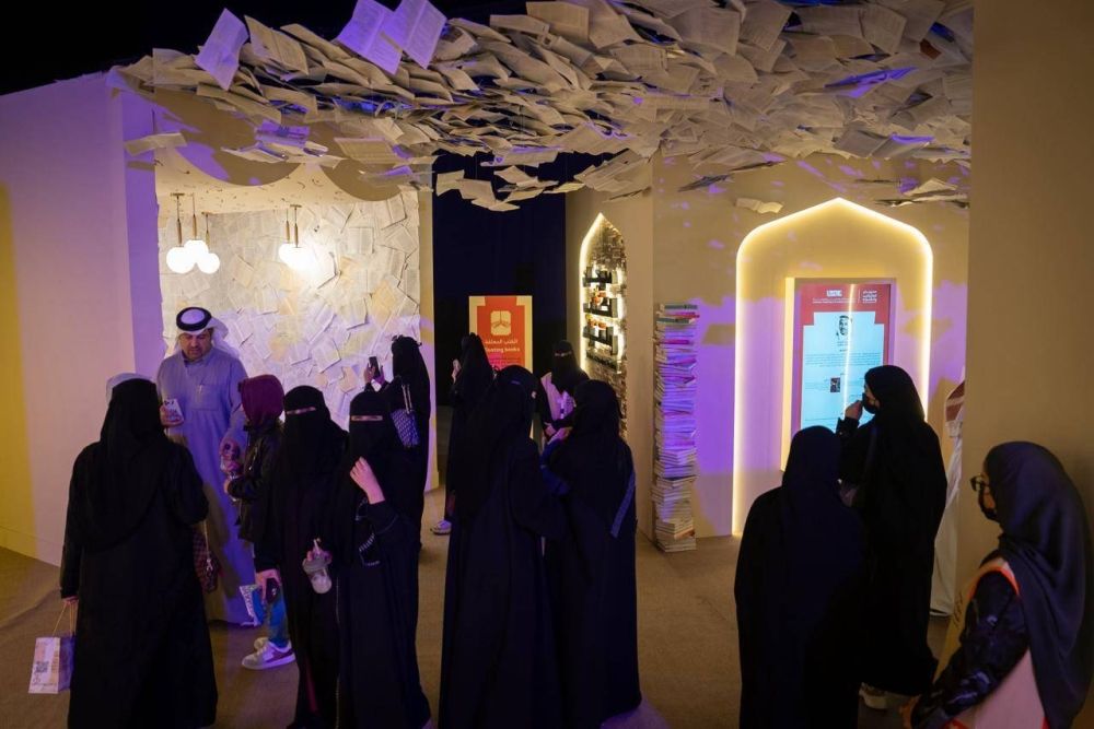 عروض للحرف اليدوية بمهرجان الكتاب والقراء