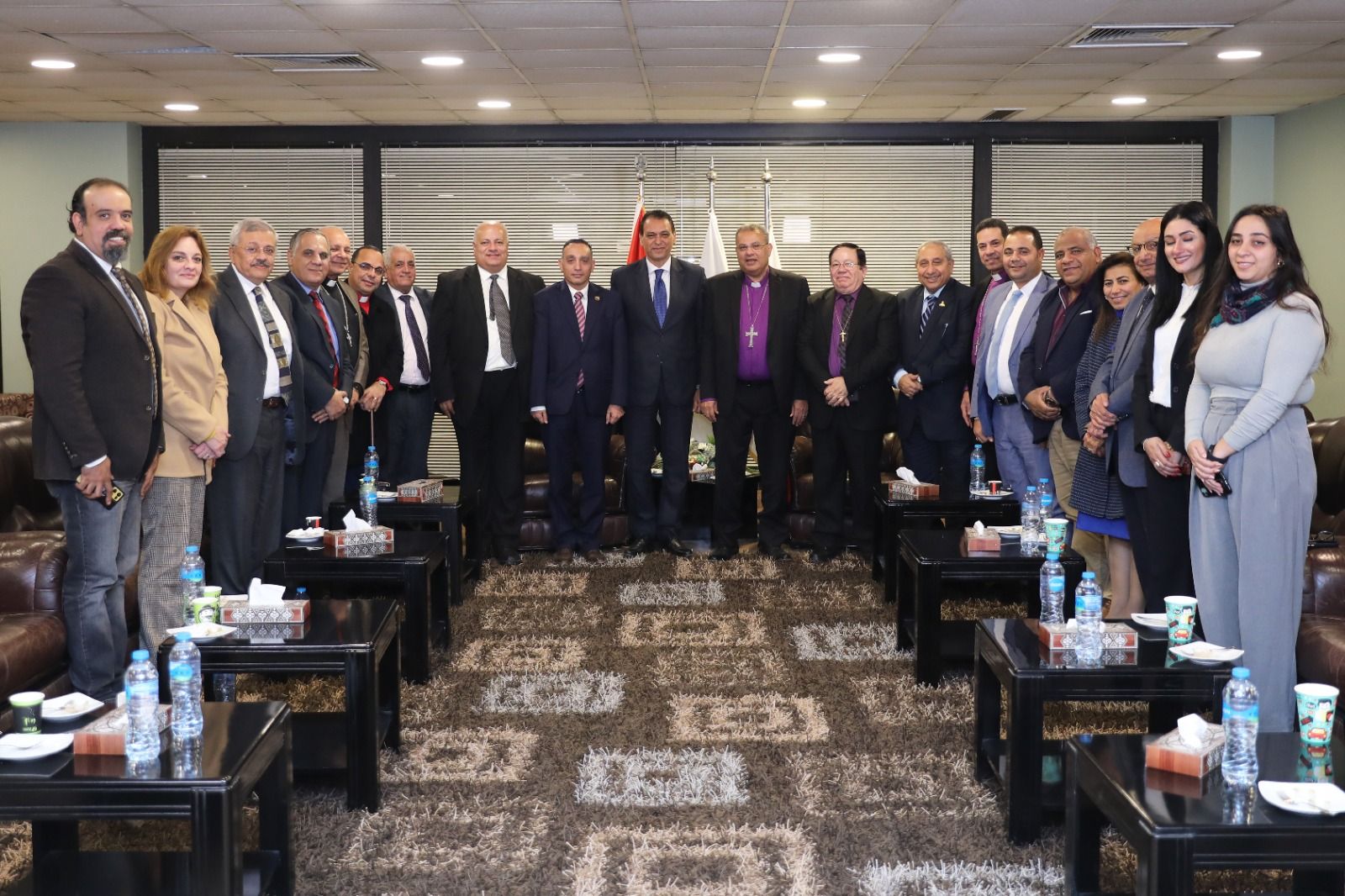 رئيس الطائفة الإنجيلية يستقبل وزير المجالس النيابية للتهنئة بعيد الميلاد المجيد