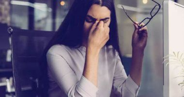 دراسة تكشف سبب إصابة مرضى الصداع النصفي باضطرابات بصرية