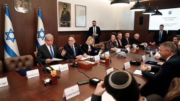 تراشق لفظي بين مسئولين في الحكومة الإسرائيلية .. ما القصة؟