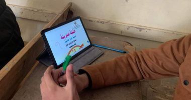 تسليم التابلت لطلبة المدارس الحكومية فقط وامتحان أولى ثانوى بـ"الخاصة" ورقيا