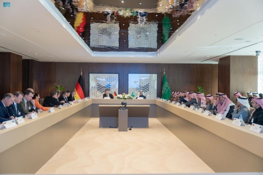 وزير الطاقة يستعرض جهود المملكة المناخية مع نائب المستشار الألماني