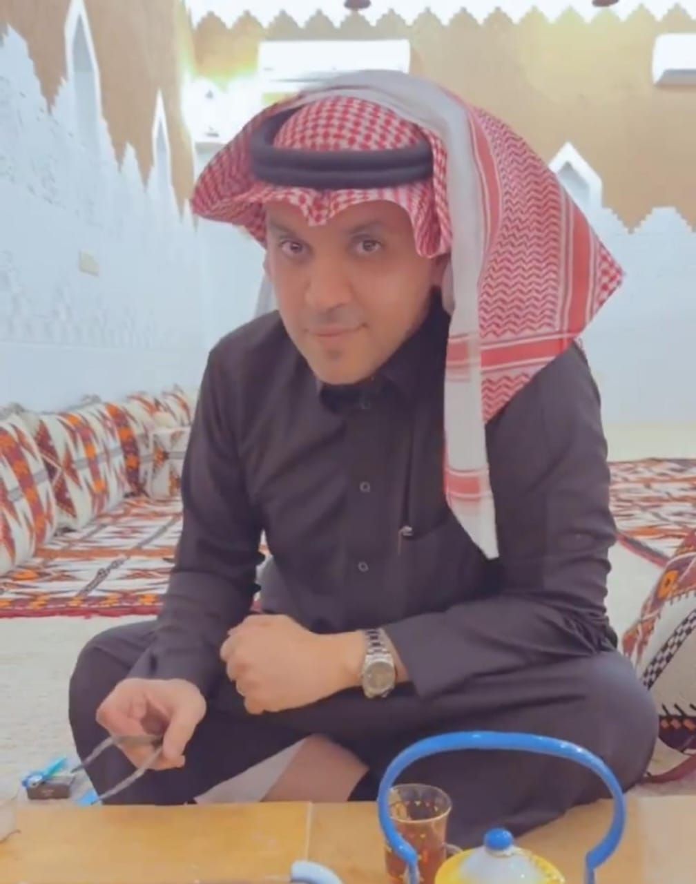 المالكي يتحدى الفايز على ذكر أكبر عدد من مشاريع رؤية المملكة 2030 .. فيديو