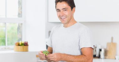 للرجال قبل الأربعين.. كيف تحمى نفسك من الإصابة بالبروستاتا؟