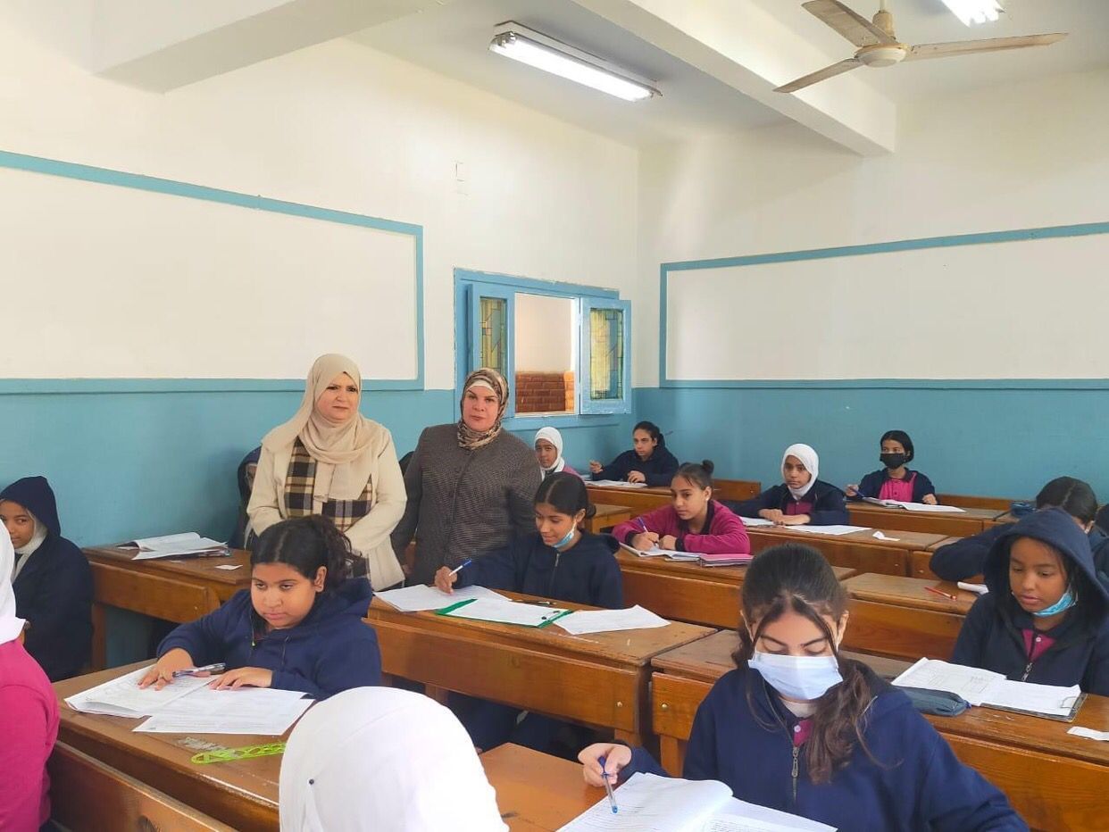 مدير التعليم العام بالجيزة تنبه على حضور الطلاب للجان قبل بدء الامتحان بوقت كاف