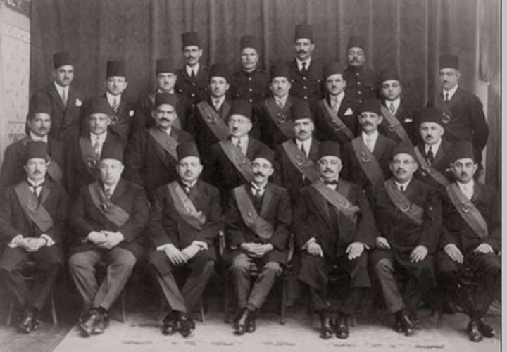 ظهر فى القرن التاسع عشر.. تعرف على تاريخ وشاح القضاة