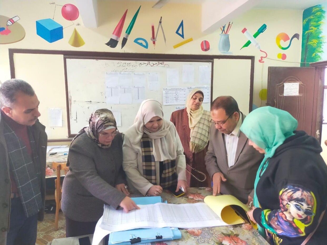 مدير التعليم العام بالجيزة تنبه على حضور الطلاب للجان قبل بدء الامتحان بوقت كاف