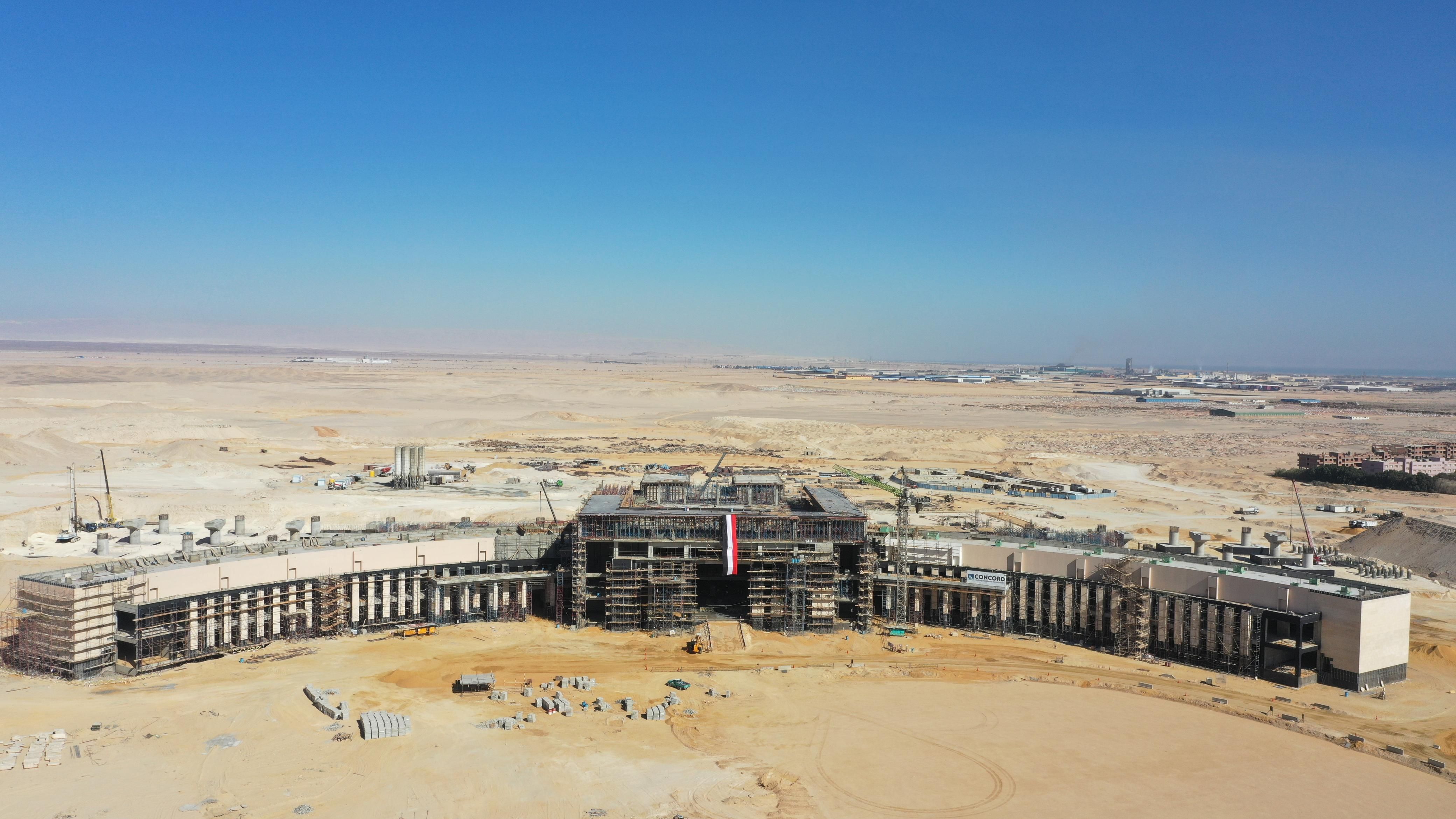 شاهد نسب تنفيذ محطة "السخنة" بالخط الأول للقطار السريع