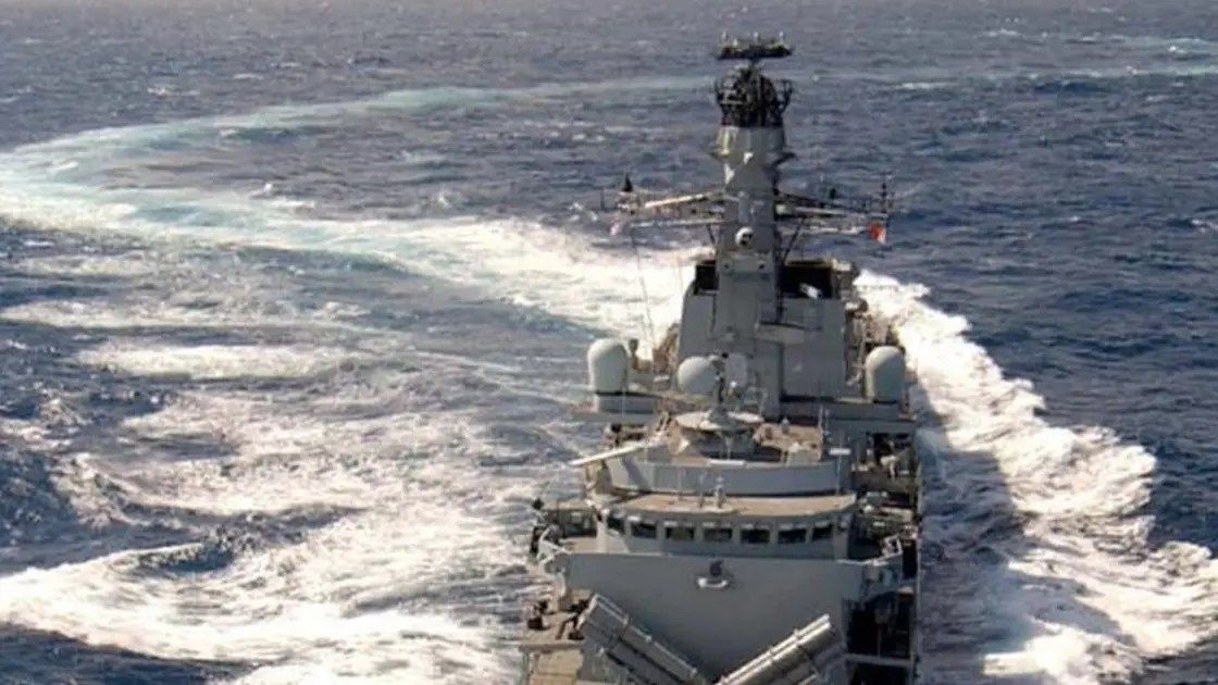 بريطانيا: فرقاطة بطريقها إلى البحر الأحمر لمواجهة هجمات الحوثيين