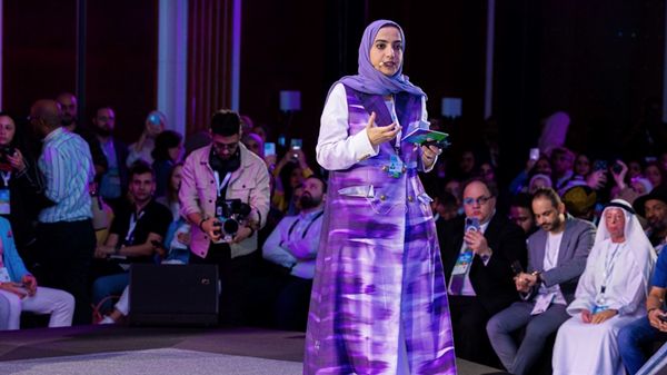 قمة المليار متابع تؤكد الدور المحوري للمحتوى الرقمي في مستقبل المعرفة والنهوض بالاقتصاد العالمي