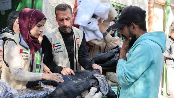 10 شاحنات مساعدات إماراتية لسكان غزة تصل معبر رفح