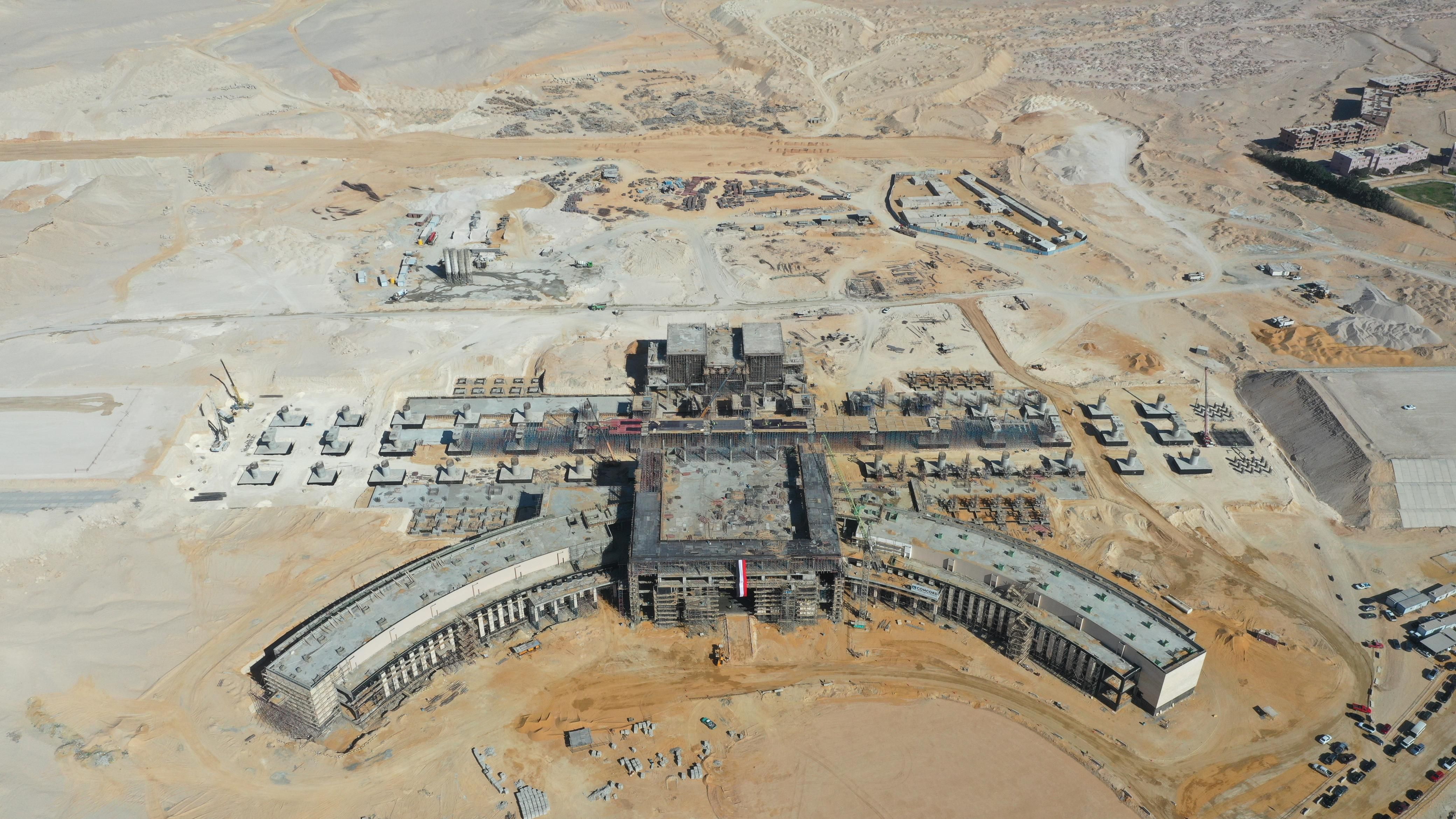 شاهد نسب تنفيذ محطة "السخنة" بالخط الأول للقطار السريع