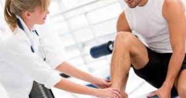 أسباب أهمية العلاج الطبيعي في التعافي من جراحة العظام