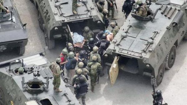 14 قتيلًا و300 معتقل جراء المواجهة المسلحة بين الشرطة والعصابات بالإكوادور