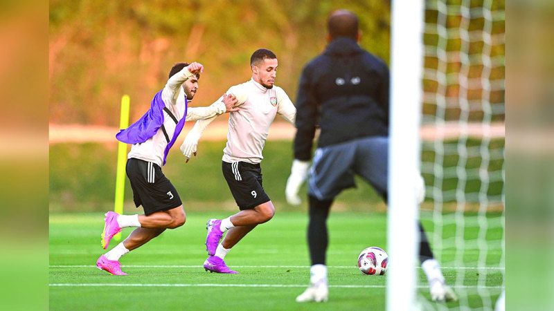 الامارات | المنتخب يواصل التحضير.. وبينتو يجتمع باللاعبين