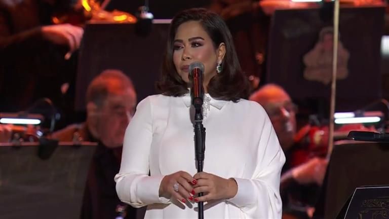 مادلين طبر تنصح شيرين عبد الوهاب بالذهاب لمصحة نفسية (فيديو)