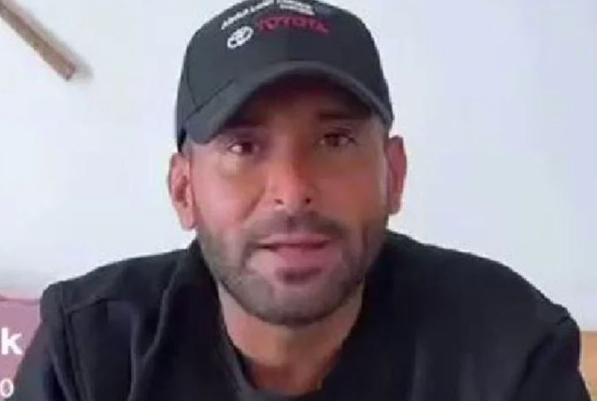 شاهد.. يزيد الراجحي يشتري لوحة سيارة ب 10 مليون ريال