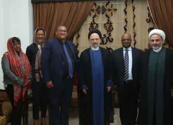 فضل الله التقى وفدا من جنوب افريقيا: نرفض سياسة الاستكبار التي يراد منها هيمنة أي دولة او فريق على هذا العالم