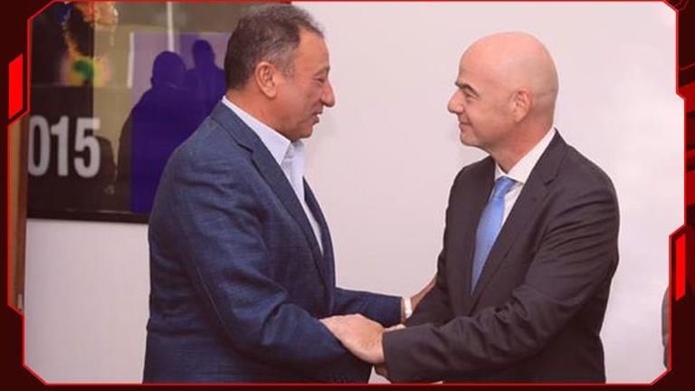 رئيس الـ"فيفا" يشيد بالنادي الأهلي عبر خطاب رسمي