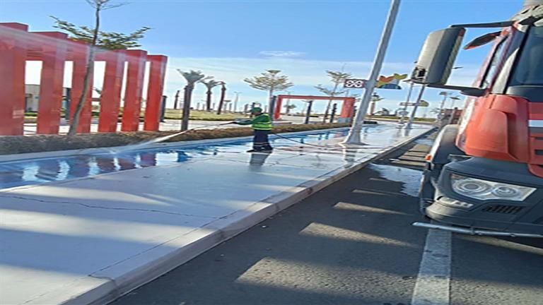 أسطول من معدات النظافة.. حملات لغسل الميادين والممشى السياحي بشرم الشيخ - صور