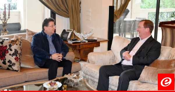 كنعان عرض مع السفير البريطاني الأوضاع في الجنوب والمساعي المبذولة لمنع تطور الحرب