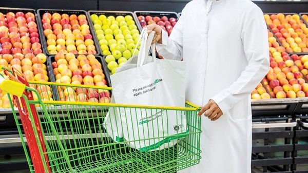 حظر الأكياس البلاستيكية أحادية الاستخدام في عجمان