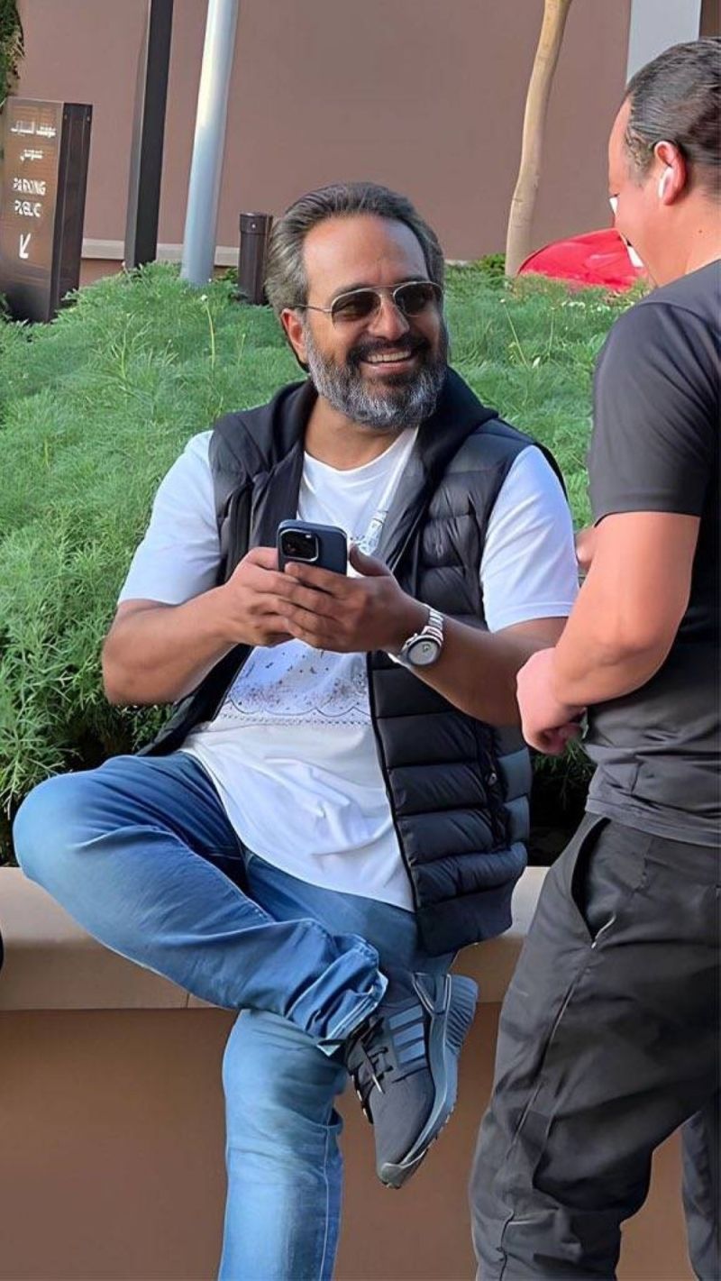 تراند اليوم : ملتحي ويرتدي ملابس "كاجول".. شاهد.. أحدث ظهور للفنان راشد الماجد