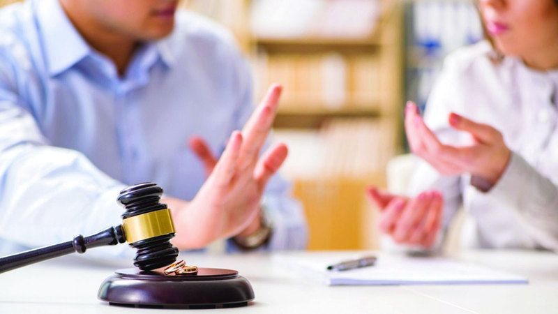 الامارات | هبات أزواج وأملاك مشتركة تثير نزاعات قضائية بعد الطلاق