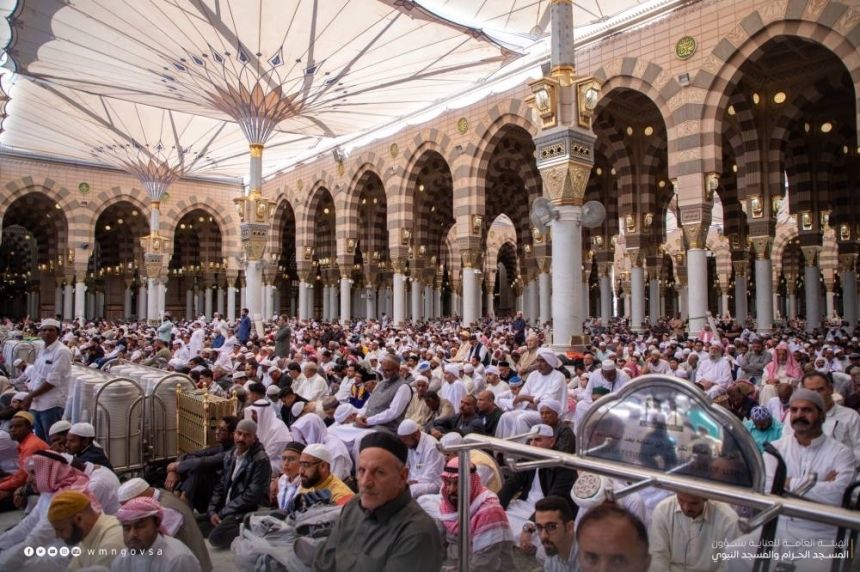 شؤون الحرمين تهيئ البث الرقمي للدروس والمحاضرات من المسجد الحرام