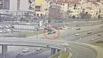 تراند اليوم : بالفيديو: نجل رئيس عربي يدهس عامل توصيل يقود دراجة نارية بسيارة دبلوماسية ويتسبب في وفاته في تركيا