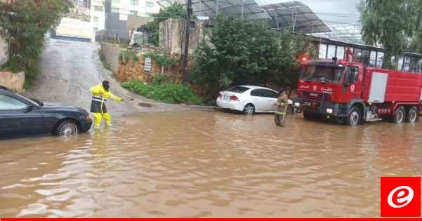 الدفاع المدني: تنفيذ عمليات إنقاذ أشخاص وسحب مياه وسيارات بمناطق عدة أثناء اشتداد العاصفة