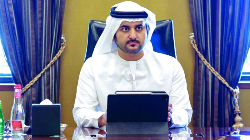 الامارات | مكتوم بن محمد: صناعة الغد تبدأ اليوم