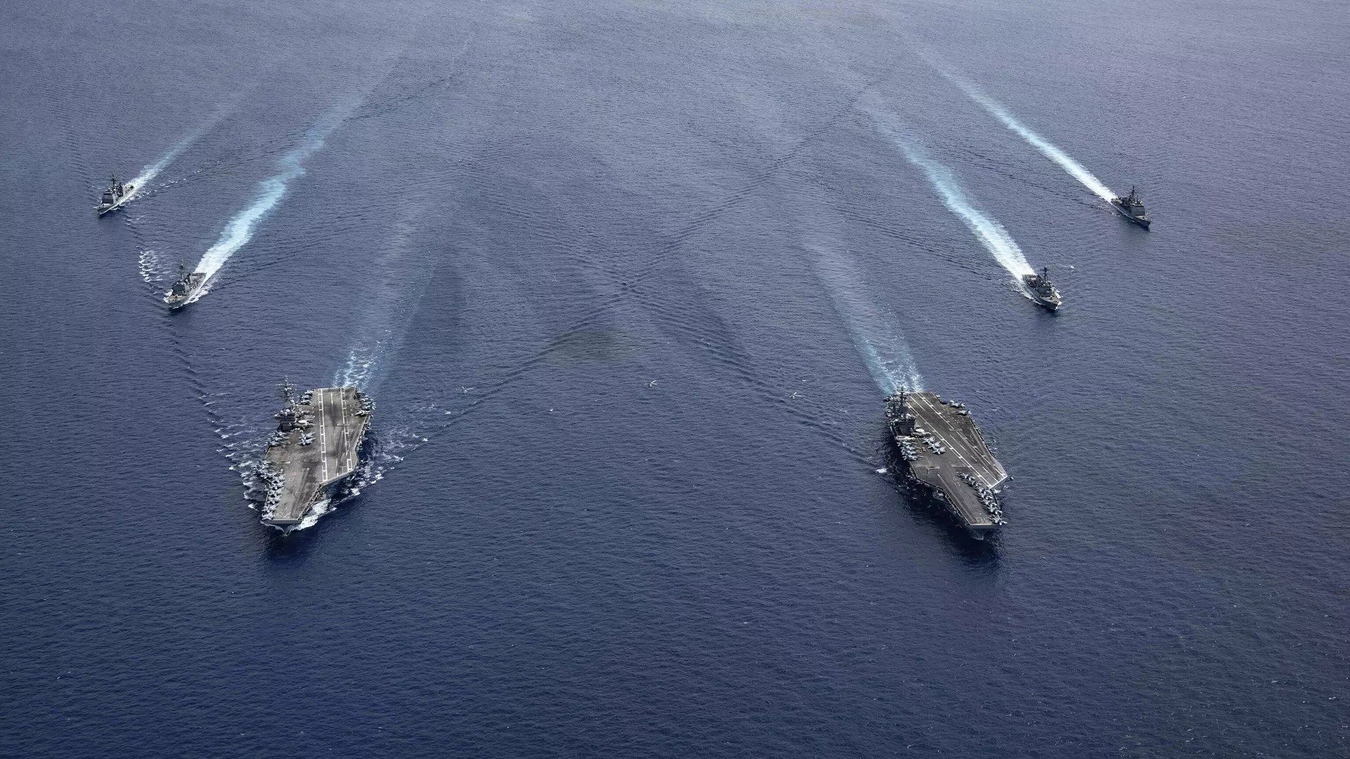 فقدان عنصرين من البحرية الأمريكية قبالة السواحل الصومالية