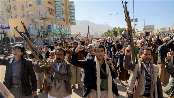 الحوثيون تتعهد برد قوي وفعال بعد أحدث الهجوم الامريكي