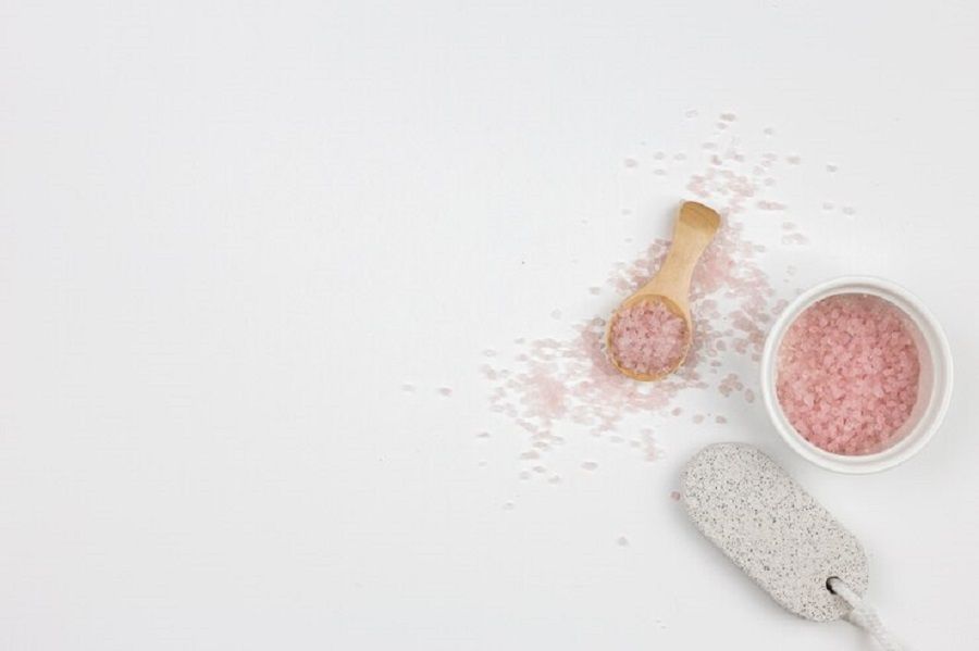 تعرفي على فوائد الملح الوردي الصحية و الجمالية