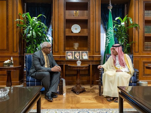 السعودية | وزير الدولة للشؤون الخارجية يستقبل سفير كوبا لدى المملكة