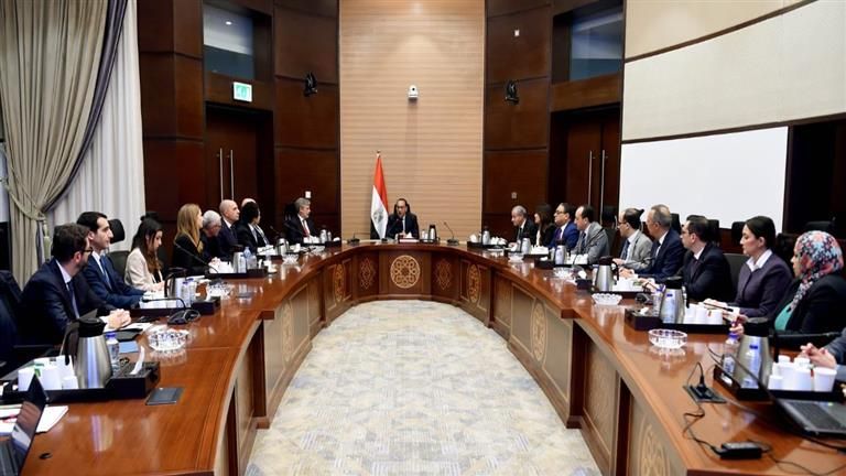 نشرة منتصف الليل| تعديلات مرتقبة في الحكومة.. وشعبة الذهب توضح حقيقة غلق الصاغة