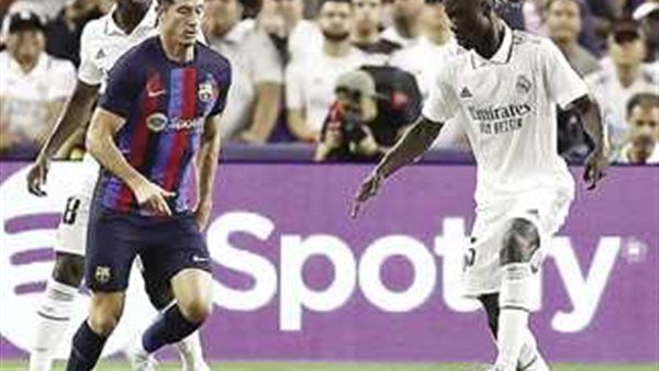 موعد مباراة برشلونة وريال مدريد في نهائي السوبر الإسباني الليلة