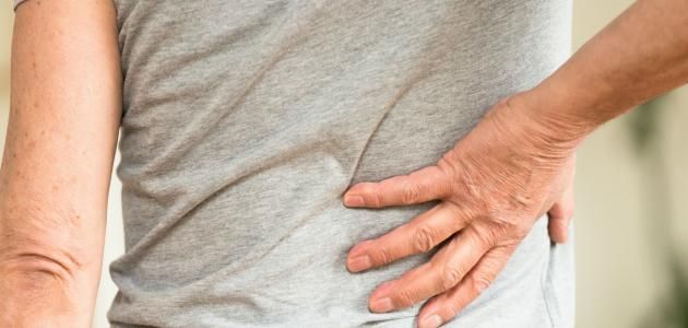 احذر.. علامات مؤلمة في ظهرك تشير إلى الإصابة بهذا النوع القاتل من السرطان