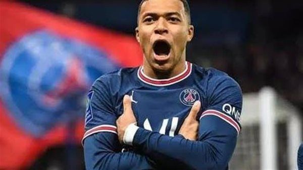 مبابي يُثير الجدل بعد تهنئة ثنائي ريال مدريد