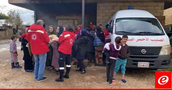 الصليب الأحمر: أدخلنا مساعدات لبلدتَي السماقية وحكر الضاهري اللتين حاصرتهما المياه بالكامل