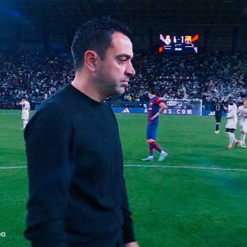 برشلونة يكشف مصير تشافي بعد السقوط في الكلاسيكو